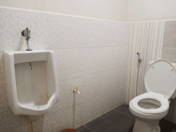 Di Jual Rumah 6 Kamar Cocok Untuk Resto dan Kos Kosan Lokasi Premium Di Dago Bandung