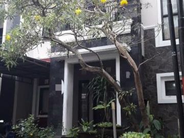 RUMAH SECOND 2 LANTAI HARGA MURAH DI PUSAT KOTA YOGYAKARTA