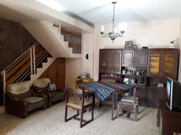 Departamento Tipo Casa en venta en Moron Norte