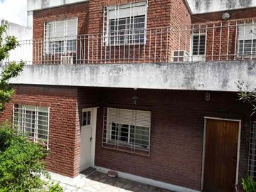 Departamento Tipo Casa en venta en Moron Norte