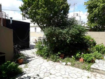 Departamento Tipo Casa en venta en Moron Norte