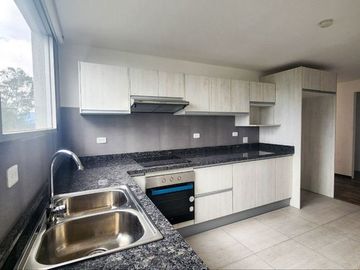 Vendo amplio departamento Sector Udla