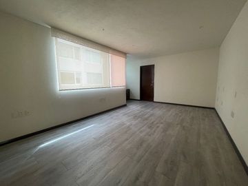 PENTHOUSE EN JARDINES DE LA MONTAÑA