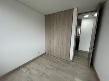 apartamento en arriendo en loma el chocho. Cod A9433764