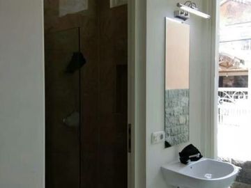 DIJUAL Rumah MINIMALIS di Wisma Permai Barat , SIAP HUNI