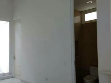 DIJUAL Rumah MINIMALIS di Wisma Permai Barat , SIAP HUNI