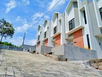 Rumah dijual mewah cantik ready stock di padasuka kota bandung dkt Terminal