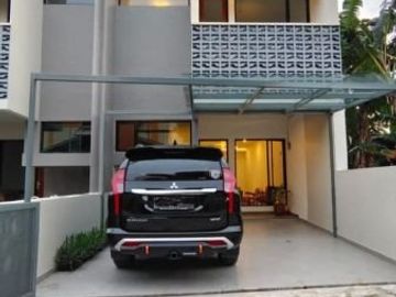 Rumah 2 Lantai Free Biaya2 di Kodau Dekat Toll Jatiwarna dan Jatibening Bekasi