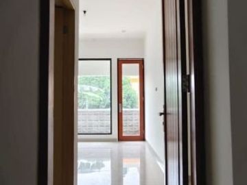 Rumah 2 Lantai Free Biaya2 di Kodau Dekat Toll Jatiwarna dan Jatibening Bekasi