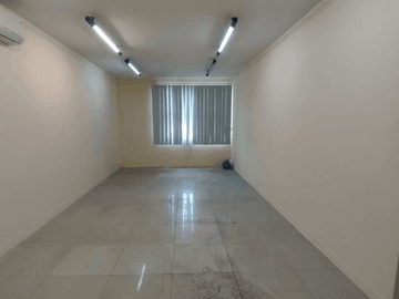 2 Unit Ruko Gandeng 4Lt Di Jl Raya Pasar Minggu Lokasi Strategis
