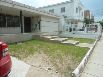 VENDO CASA EN CIUDAD JARDIN BARRANQUILLA