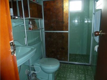 VENDO CASA EN CIUDAD JARDIN BARRANQUILLA