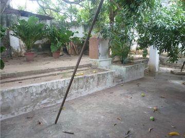 VENDO CASA EN CIUDAD JARDIN BARRANQUILLA