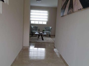 Venta de Casa Modelo Acuarela en la Urb. Casa Laguna, Samborondon, C.C.Dorado y Plaza Batan