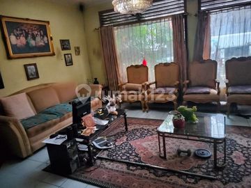Rumah Hitung Tanah Dekat Pondok Indah Mall, Turun Harga Lagi