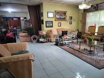 Rumah Hitung Tanah Dekat Pondok Indah Mall, Turun Harga Lagi