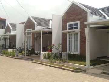 HUNIAN ALA EROPA RUMAH RASA VILLA SEJUK ASRI DI CILAME NGAMPRAH