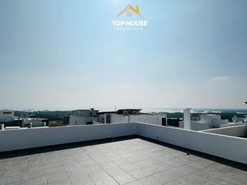 Casa en Lomas de la Rioja, Veracruz