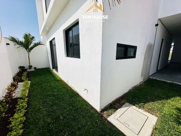 Casa en Lomas de la Rioja, Veracruz