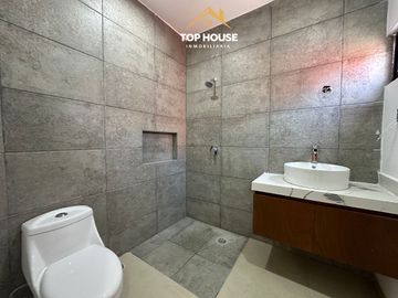 Casa en Lomas de la Rioja, Veracruz