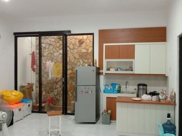 Dijual Rumah Lokasi Komplek Perumahan Modern & Masih Bagus