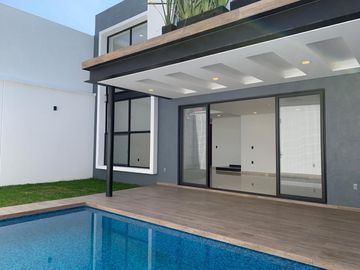 Casa en Fraccionamiento en Vista Hermosa, Cuernavaca, Morelos CAEN-992-Fr