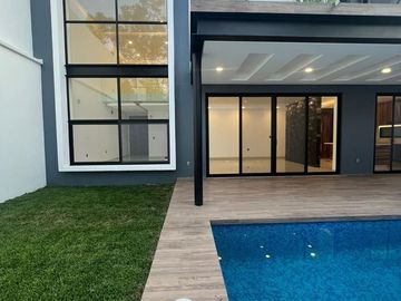 Casa en Fraccionamiento en Vista Hermosa, Cuernavaca, Morelos CAEN-992-Fr