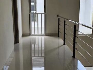 Rumah Gress Greenland Residence , Strategis