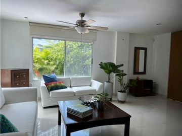 CASA EN EXCLUSIVO CONJUNTO CERRADO FRENTE AL MAR