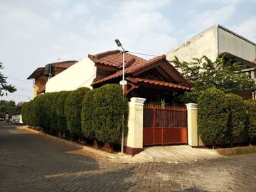 Dijual Rumah cantik dalam Komplek Area Ciledug ,Kota Tangerang