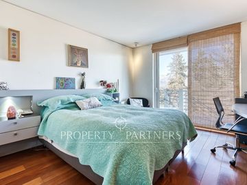 Estupenda casa moderna con gran jardín