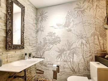 Estupenda casa moderna con gran jardín