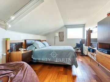 Estupenda casa moderna con gran jardín