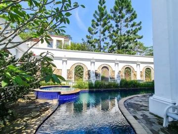 DIJUAL RUMAH LUXURIOUS EUROPEAN CLASSIC NORTRIDGE GOLF SENTUL CITY