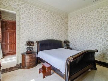 DIJUAL RUMAH LUXURIOUS EUROPEAN CLASSIC NORTRIDGE GOLF SENTUL CITY