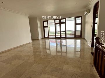 Dijual Rumah Posisi Hook  Siap Huni Di Permata Hijau