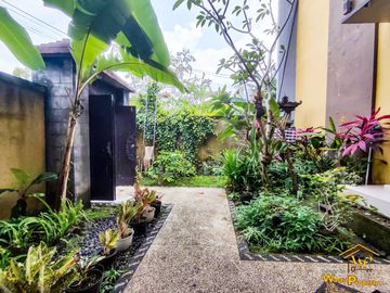 RUMAH MEWAH 3 LANTAI DI JIMBARAN VIEW PATUNG GWK DEKAT UNUD