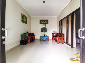 RUMAH MEWAH 3 LANTAI DI JIMBARAN VIEW PATUNG GWK DEKAT UNUD