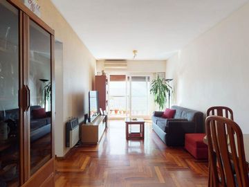 Venta Departamento -  4 ambientes Caballito