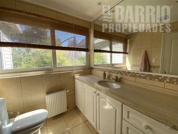 Casa en Venta en Chicureo / Piedra Roja