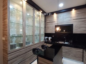 Rumah Fully Furnished Dalam Cluster Di Sektor 9 Bintaro Of 11244