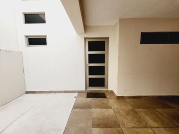 Casa en VENTA muy bonita FRACC lomas residencial en la Riviera Veracruzana