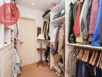 Julian Navarro y Hudson - Casa en Venta c/jardin y pileta - Beccar