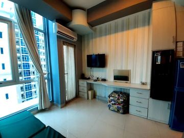 SEWA Apartemen Capitol Park Residence Salemba mingguan/bulanan STUDIO Furnish tinggal bawa koper Hook dekat lift