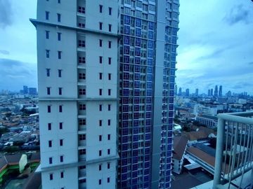 SEWA Apartemen Capitol Park Residence Salemba mingguan/bulanan STUDIO Furnish tinggal bawa koper Hook dekat lift
