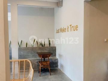 Dijual Rumah Cafe Siap Usaha di Bintaro