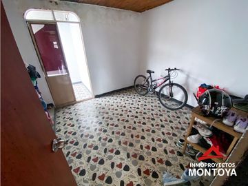 Casa comercial en San Fernando, Dosquebradas