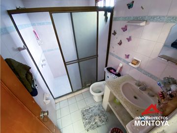 Casa comercial en San Fernando, Dosquebradas