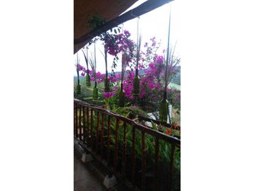 HERMOSA FINCA PRODUCTIVA Y DE RECREO EN LA CUMBRE VALLE