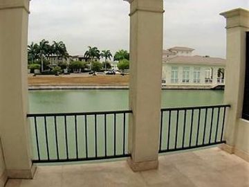 Samborondon Plazalagos Town Center exclusivo departamento de venta